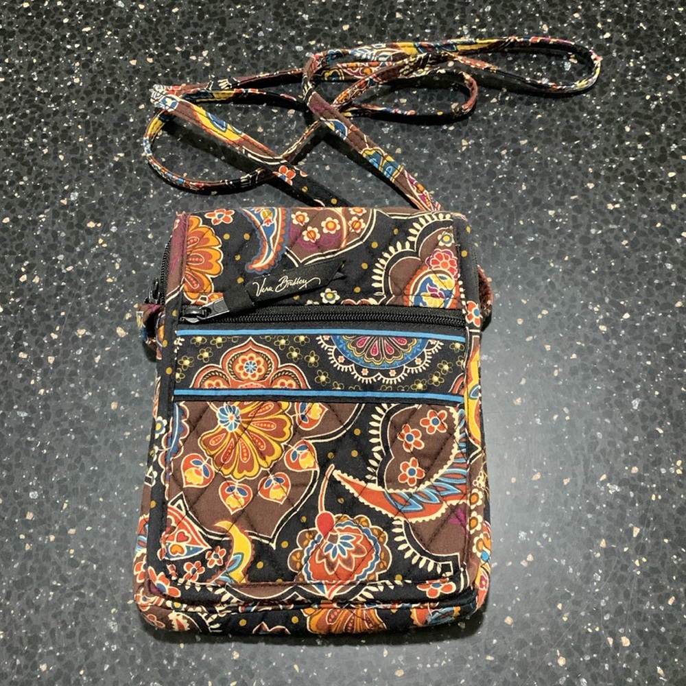 Vera Bradley Crossbody Mini Hipster. Gently used.